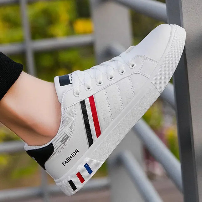 2025 Shoes for men Korean style trendy men's shoes white versatile sports men's casual trendy shoes, flat bottomed board shoes